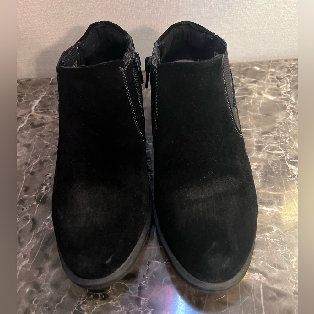 Earth Origins Black Ankle Booties Suede Slip-On